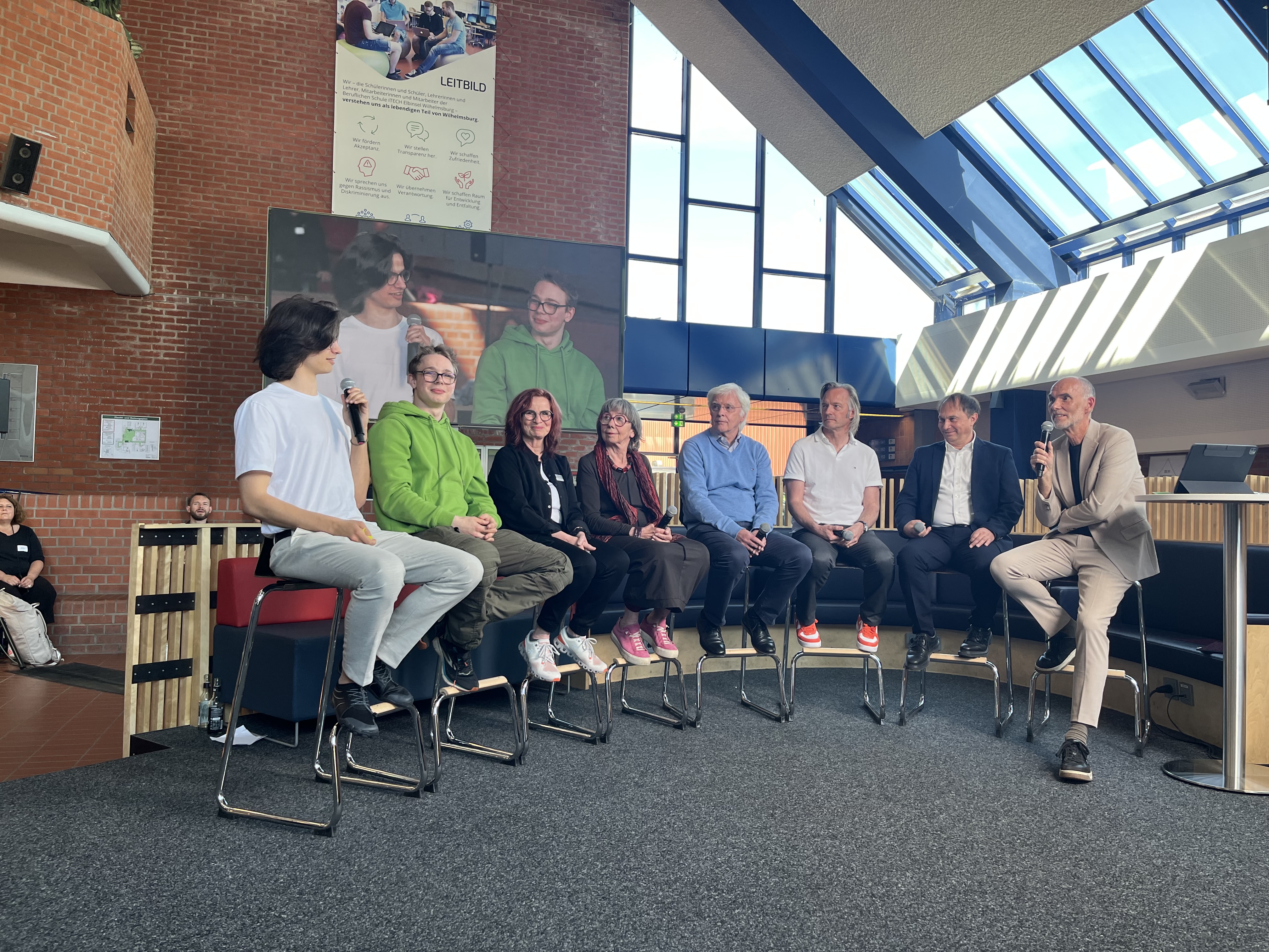 Podiumsdiskussion
